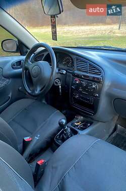 Седан Daewoo Lanos 2003 в Болехові