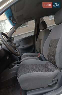 Седан Daewoo Lanos 2004 в 