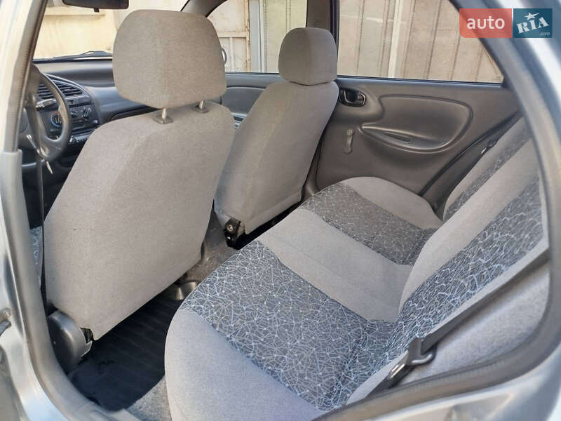 Седан Daewoo Lanos 2009 в Харкові