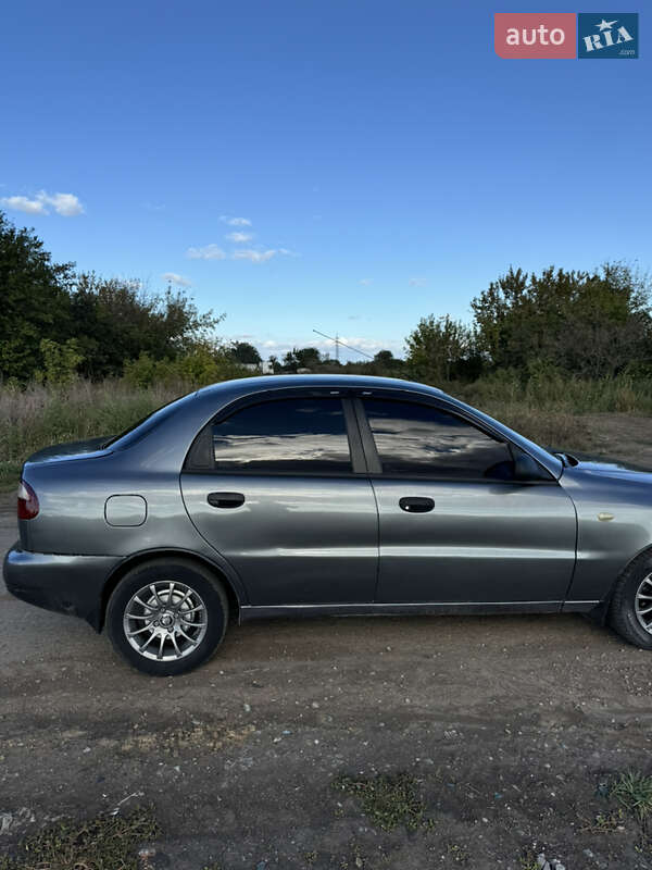 Седан Daewoo Lanos 2007 в Лозовой