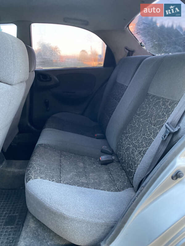 Седан Daewoo Lanos 2006 в Дунаевцах