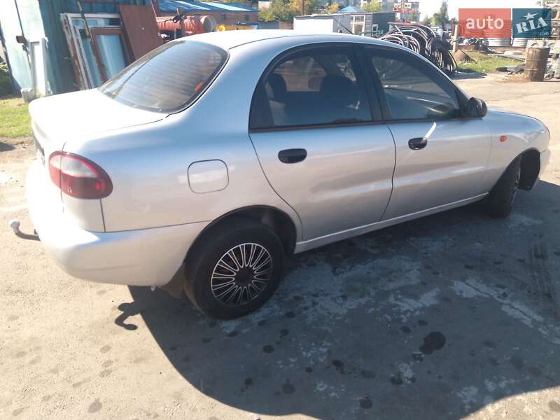 Седан Daewoo Lanos 2008 в Ровно