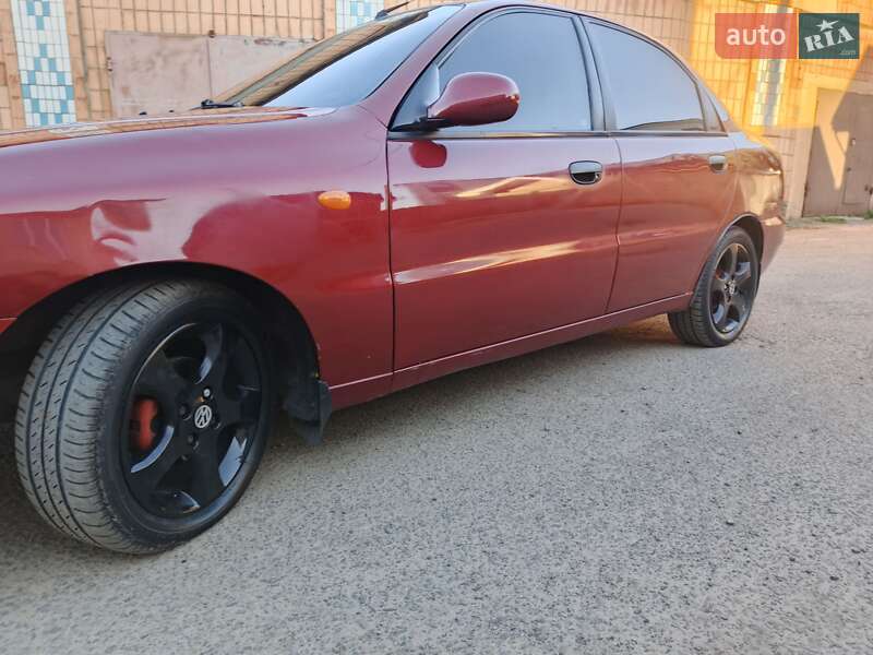 Седан Daewoo Lanos 2006 в Славуте