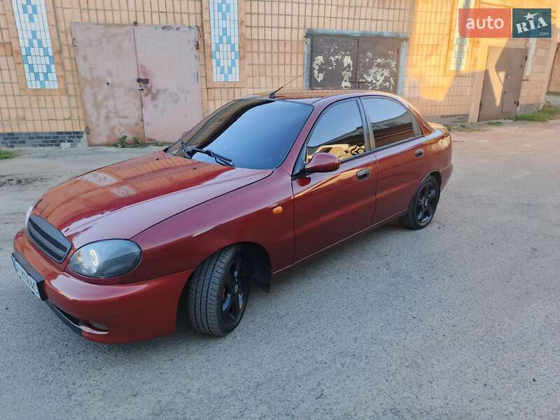 Седан Daewoo Lanos 2006 в Славуте