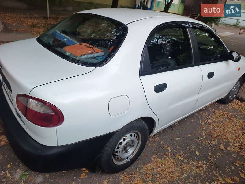 Седан Daewoo Lanos 1998 в Никополе