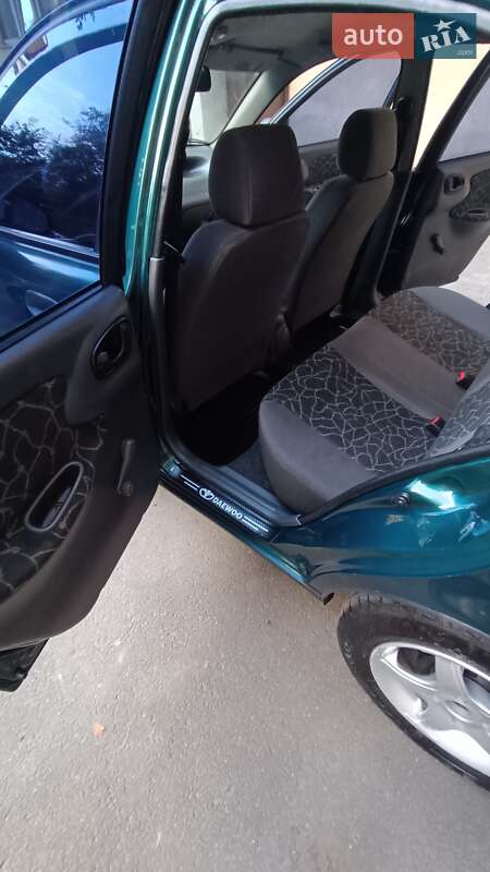 Седан Daewoo Lanos 2003 в Ужгороде