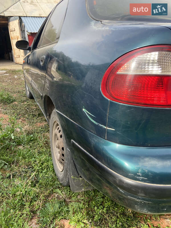 Седан Daewoo Lanos 2004 в Житомире