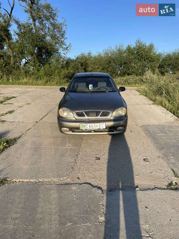 Седан Daewoo Lanos 2004 в Мостиске