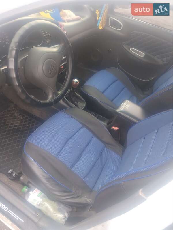 Седан Daewoo Lanos 2001 в Харькове