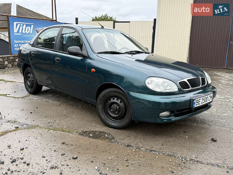 Седан Daewoo Lanos 2003 в Новом Буге