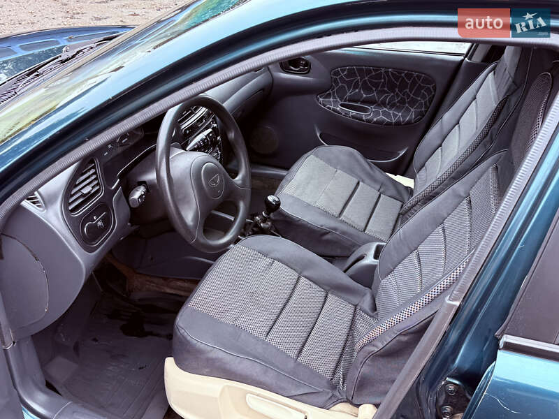 Седан Daewoo Lanos 2003 в Новом Буге