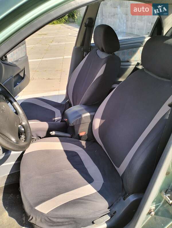 Седан Daewoo Lanos 2005 в Запорожье