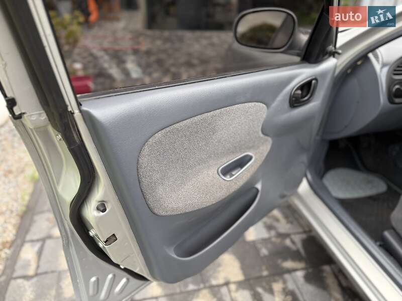 Хетчбек Daewoo Lanos 2007 в Дніпрі