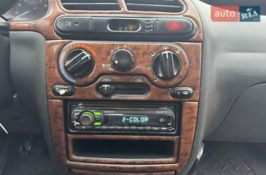 Седан Daewoo Lanos 1998 в 