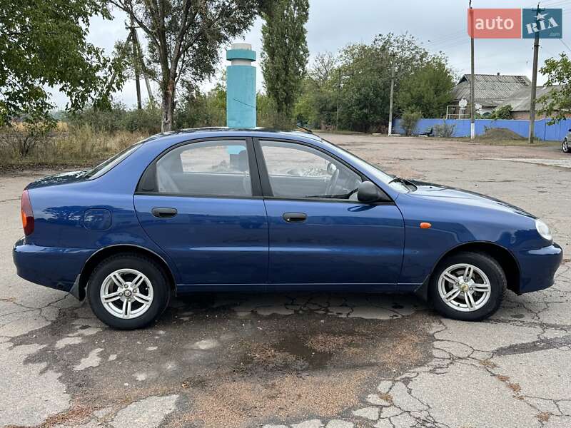 Седан Daewoo Lanos 2011 в Малой Виске