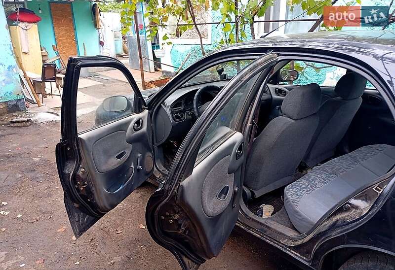 Седан Daewoo Lanos 2006 в Доманевке