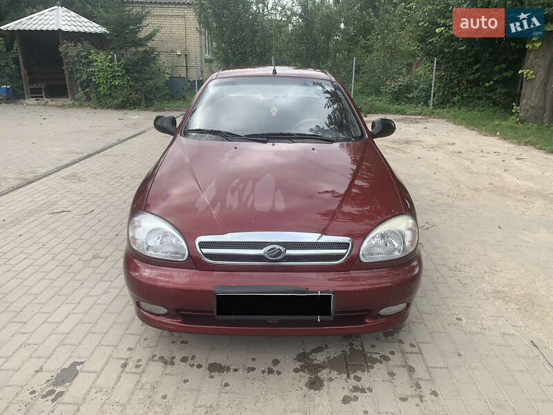 Седан Daewoo Lanos 2011 в 