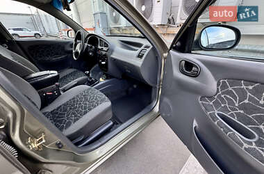 Хетчбек Daewoo Lanos 2004 в 