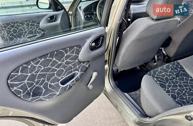 Хетчбек Daewoo Lanos 2004 в 