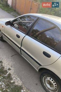 Седан Daewoo Lanos 2002 в 