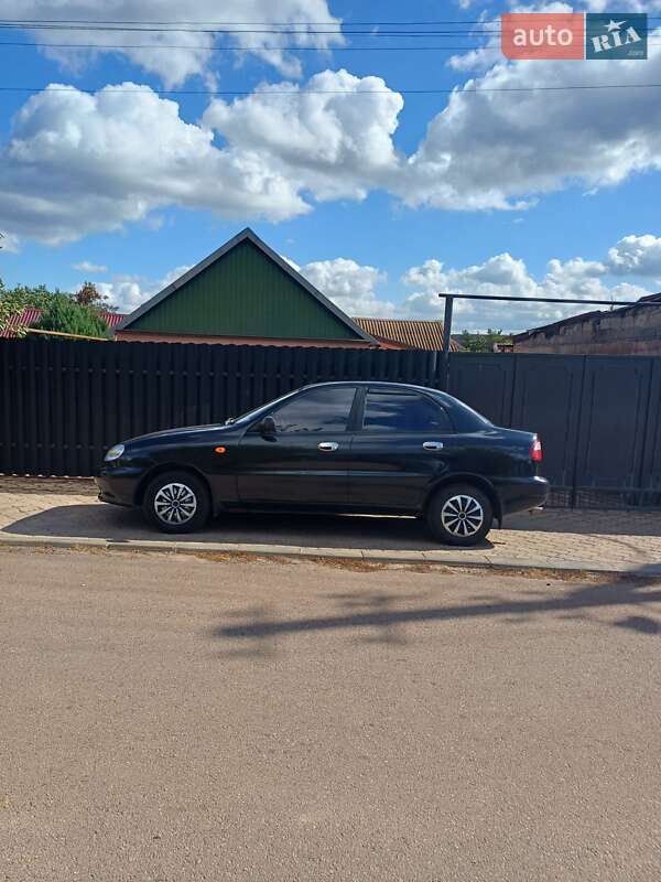 Седан Daewoo Lanos 2008 в Кривому Розі