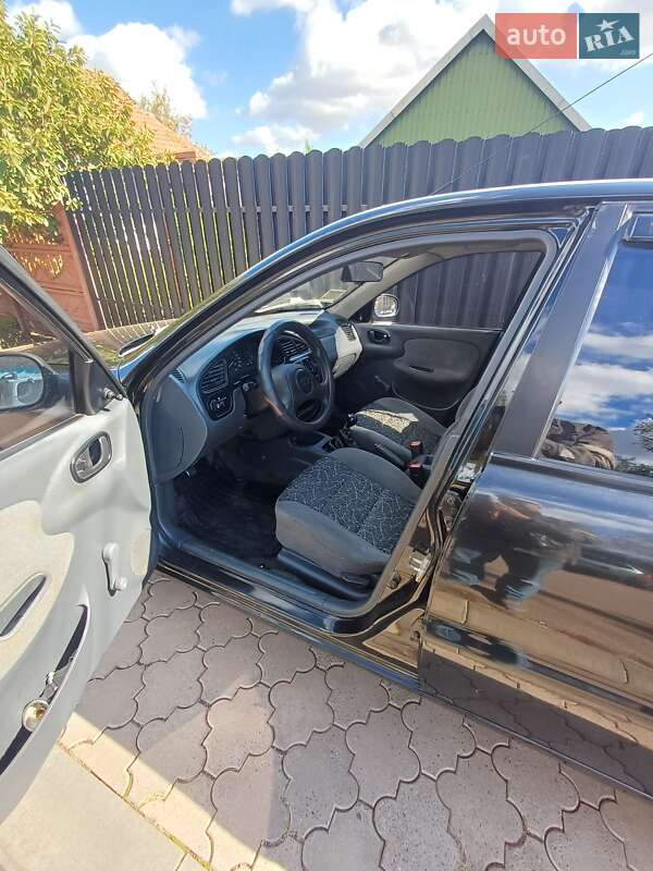 Седан Daewoo Lanos 2008 в Кривому Розі