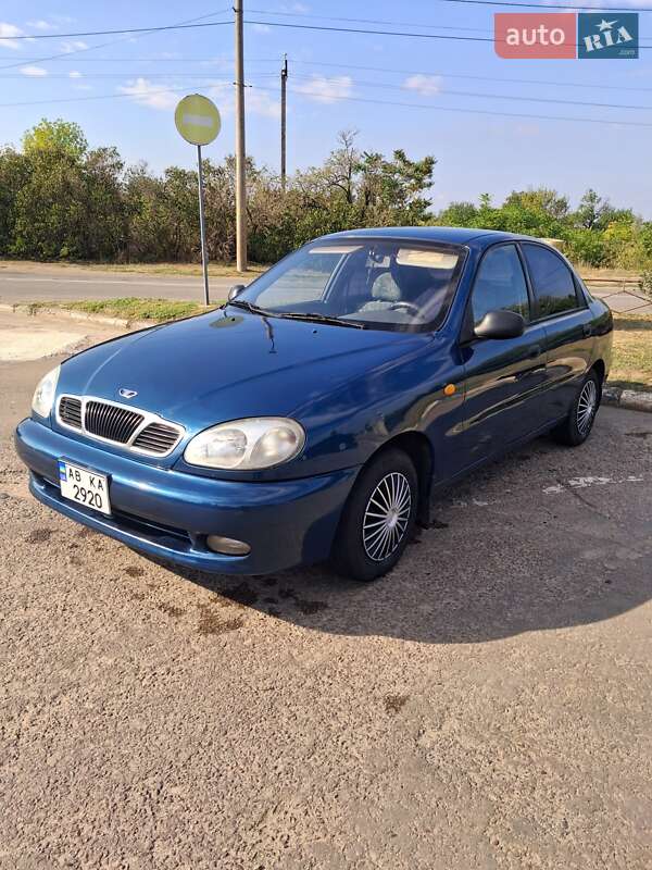 Седан Daewoo Lanos 1998 в 