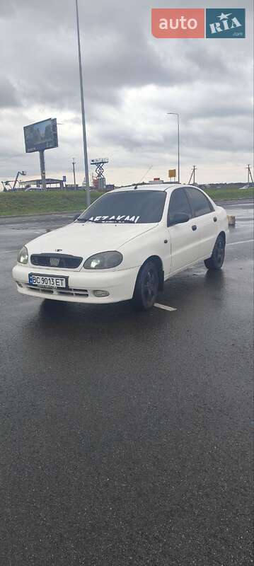 Седан Daewoo Lanos 2003 в Львове
