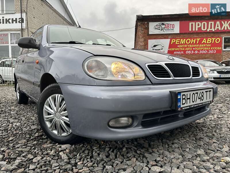 Седан Daewoo Lanos 2010 в Смеле
