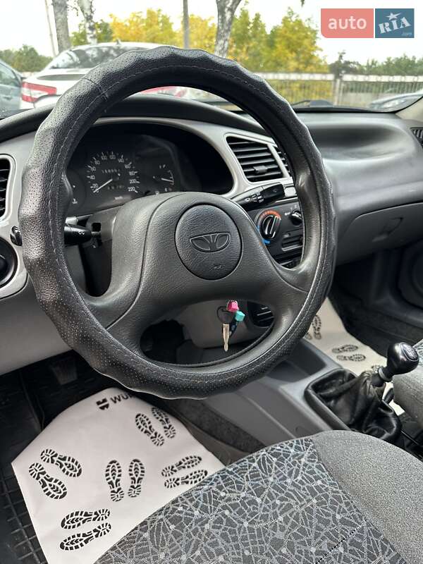 Седан Daewoo Lanos 2010 в Смеле