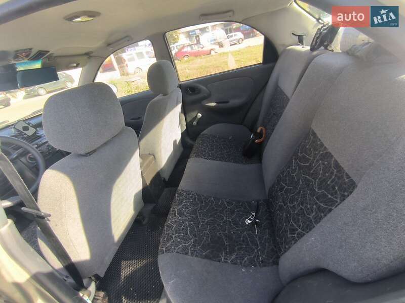 Седан Daewoo Lanos 2005 в Харькове