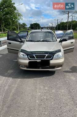 Седан Daewoo Lanos 2004 в 
