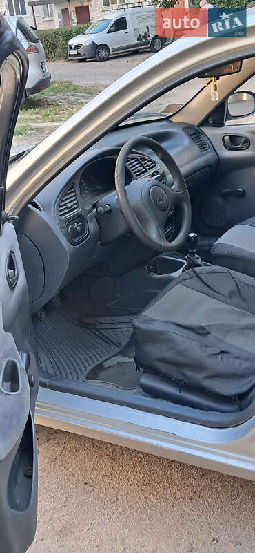Седан Daewoo Lanos 2004 в Житомире