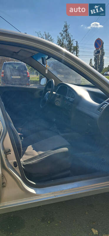Седан Daewoo Lanos 2004 в Житомире