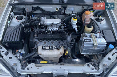 Хэтчбек Daewoo Lanos 2004 в 