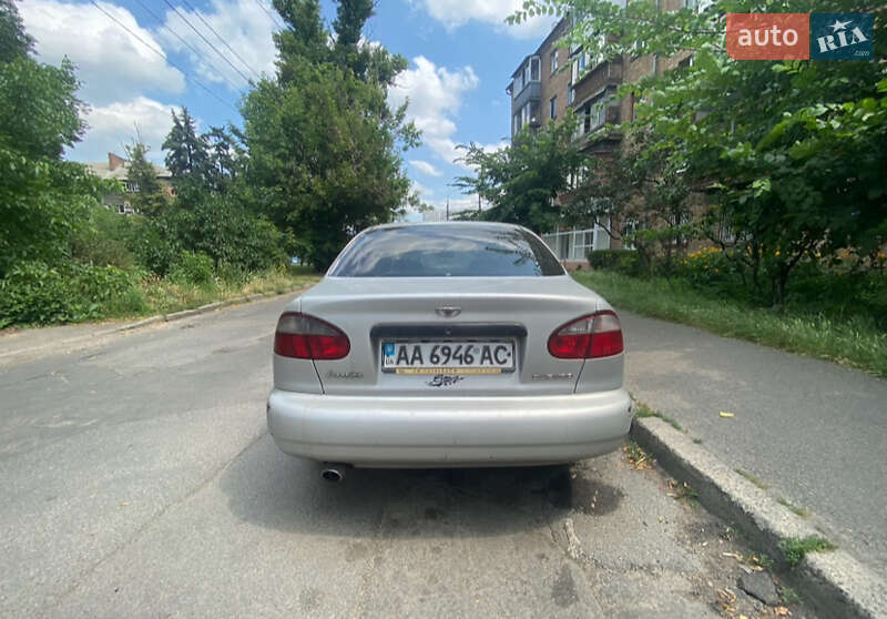 Седан Daewoo Lanos 2004 в Киеве