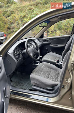 Седан Daewoo Lanos 2004 в 