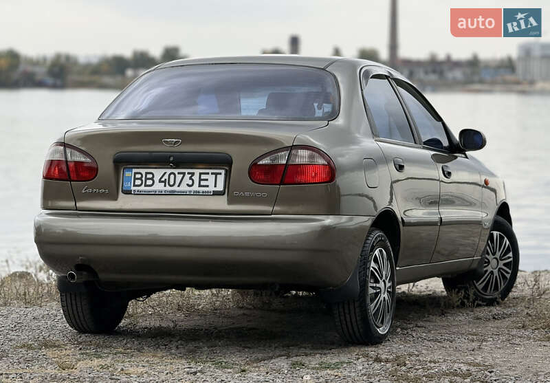 Седан Daewoo Lanos 2003 в Днепре