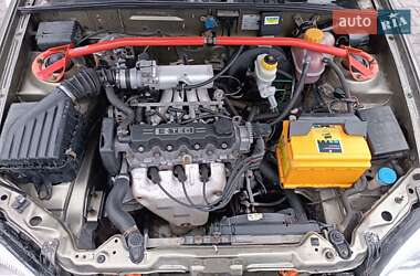 Седан Daewoo Lanos 2003 в 