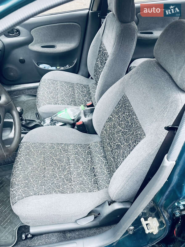 Седан Daewoo Lanos 2006 в Киеве