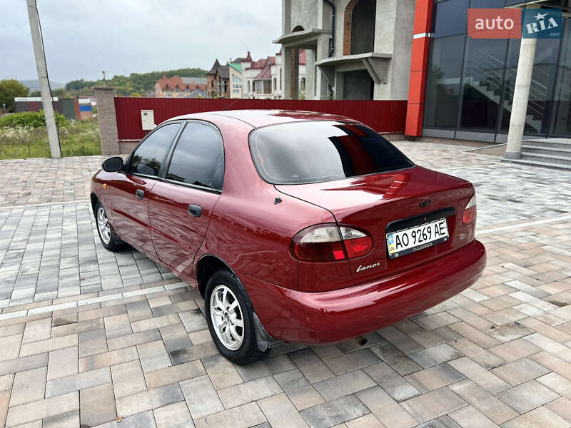 Седан Daewoo Lanos 2006 в Тячеві