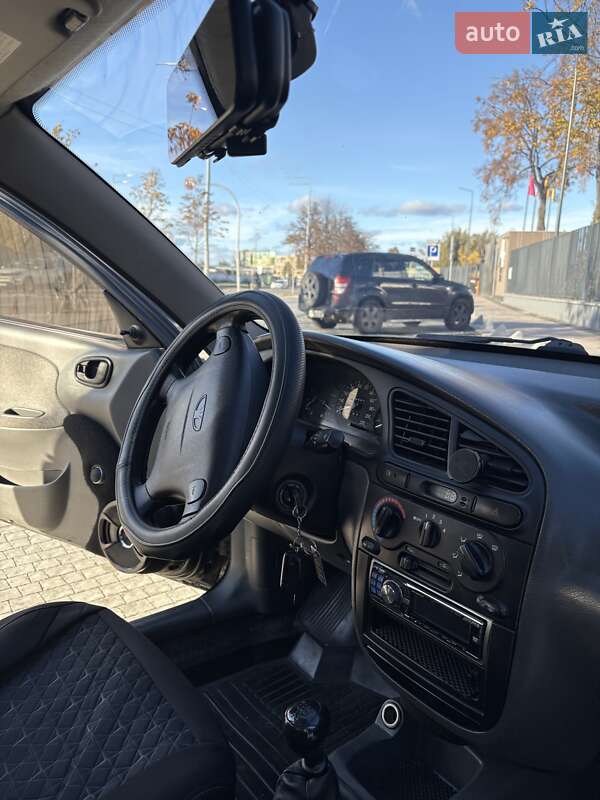 Седан Daewoo Lanos 2007 в Киеве