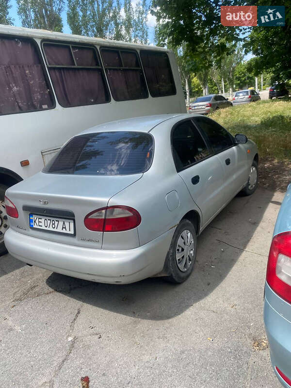Седан Daewoo Lanos 2004 в Днепре