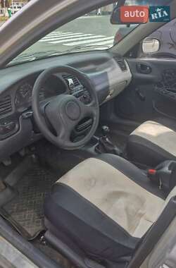 Седан Daewoo Lanos 2004 в  фото 6 Седан Daewoo Lanos 2004 в