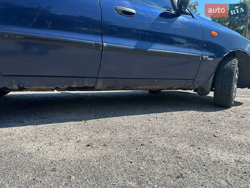 Седан Daewoo Lanos 2003 в Харькове