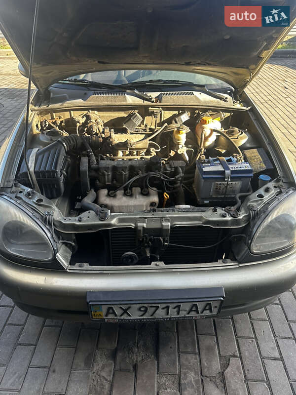 Седан Daewoo Lanos 2004 в Харькове