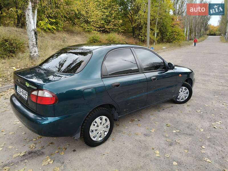 Седан Daewoo Lanos 2003 в Запоріжжі