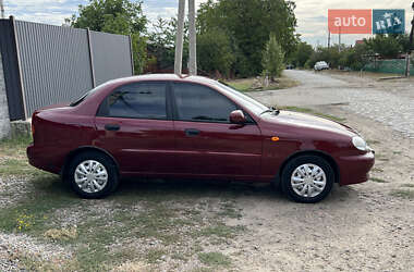 Седан Daewoo Lanos 2012 в 
