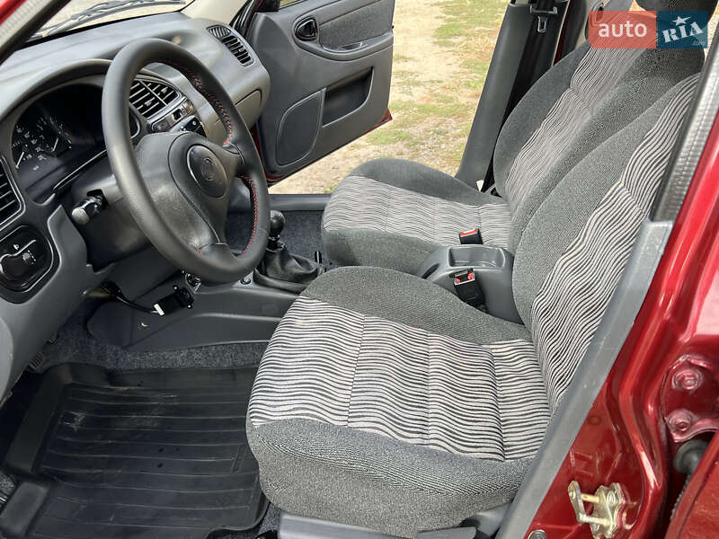 Седан Daewoo Lanos 2012 в Первомайську