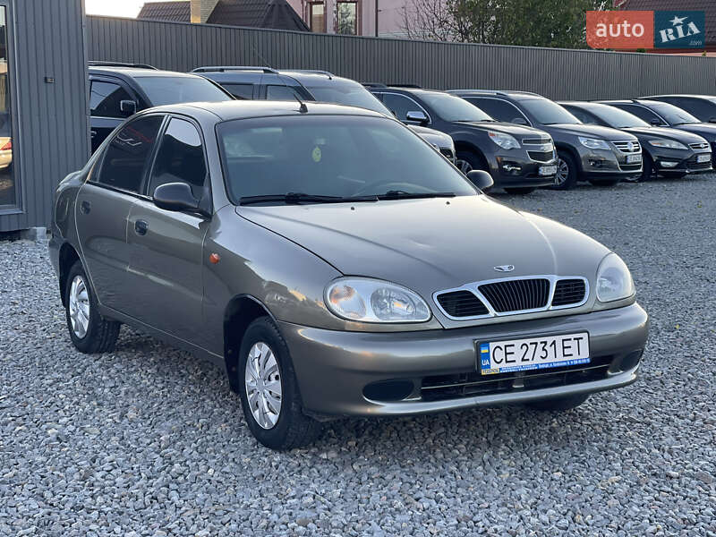 Седан Daewoo Lanos 2003 в Чернівцях